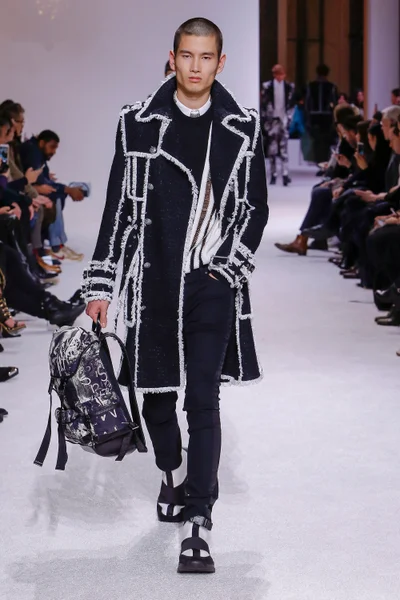 Look 66